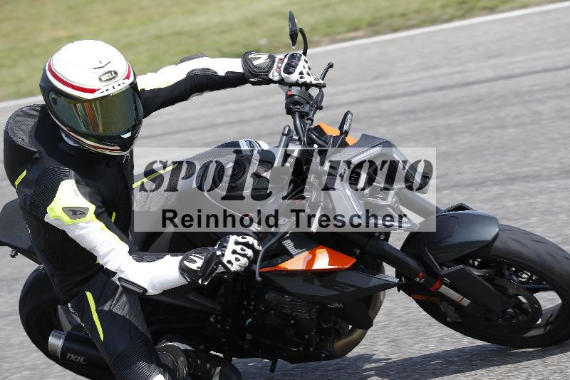 /27 12.06.2025 Ducati Schweiz Trackday Warmup  ADR/gruen-vert/29